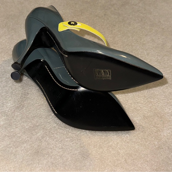 Marc Jacobs Mary Jane Pumps - Picture 6 of 8